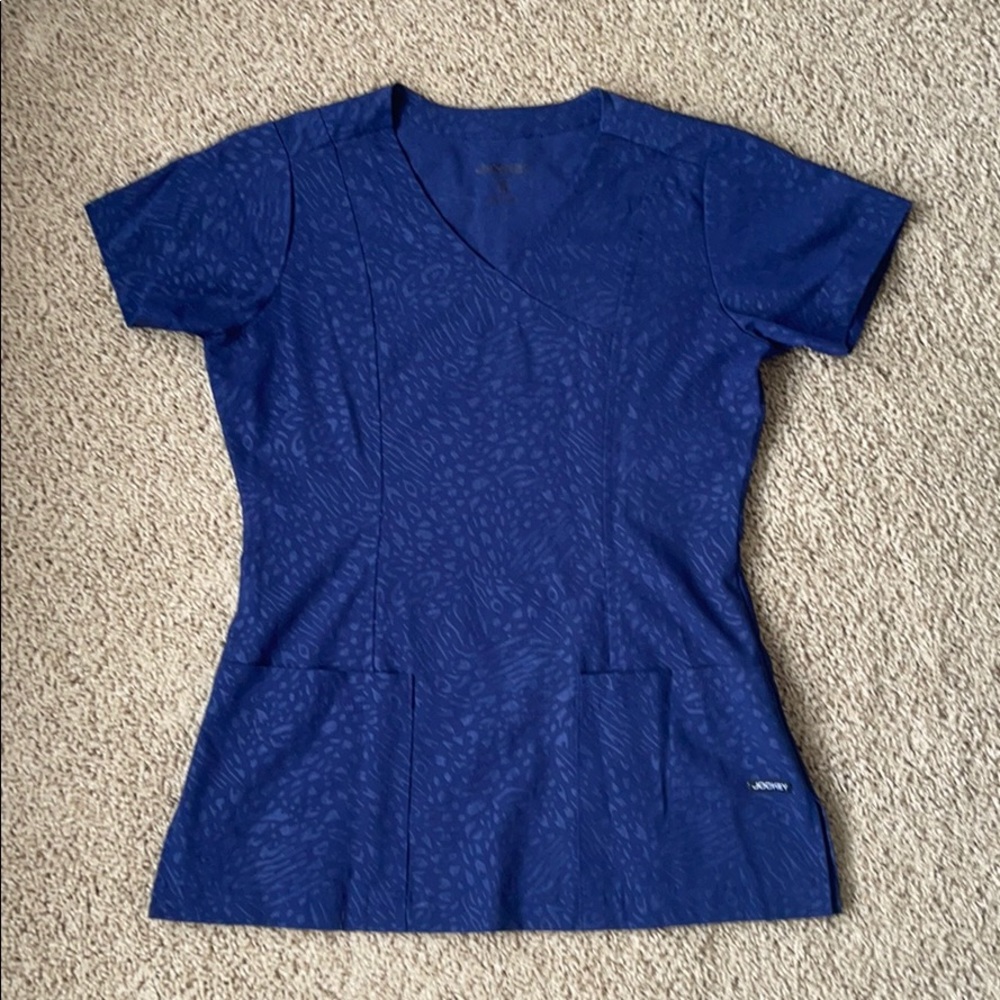 Jockey leopard print illusion tonal scrub top